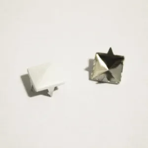 1/4" White Pyramid Studs (100-pack)