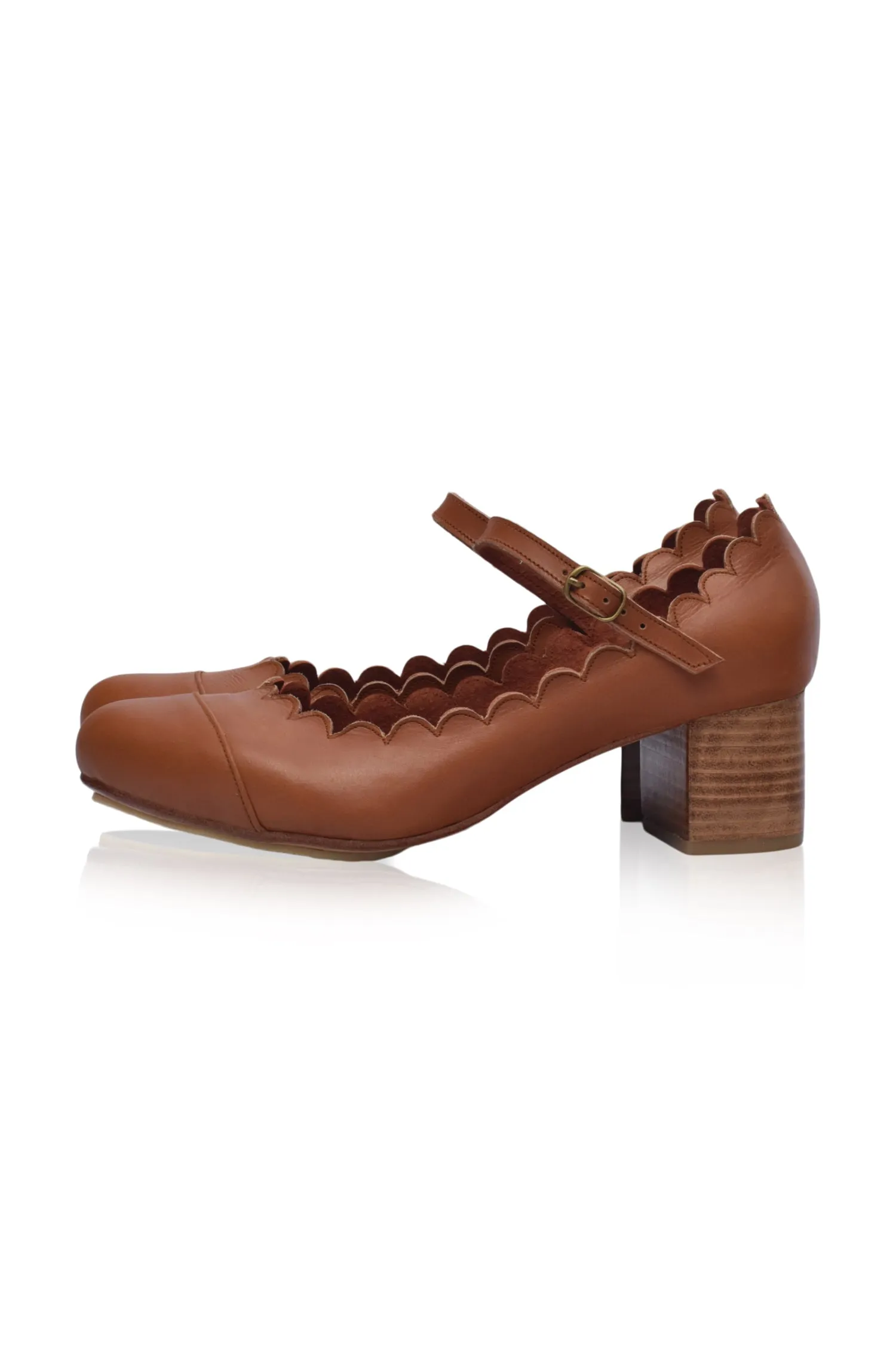 Vintage Camel Bonita Mary Jane Leather Heels - Chic & Timeless Womens Shoe