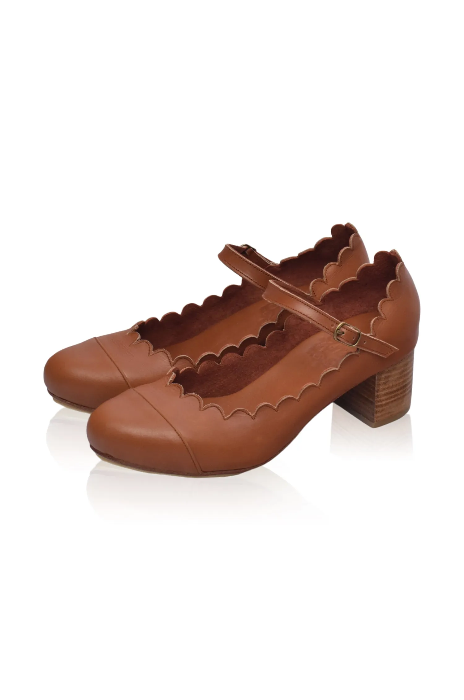 Vintage Camel Bonita Mary Jane Leather Heels - Chic & Timeless Womens Shoe