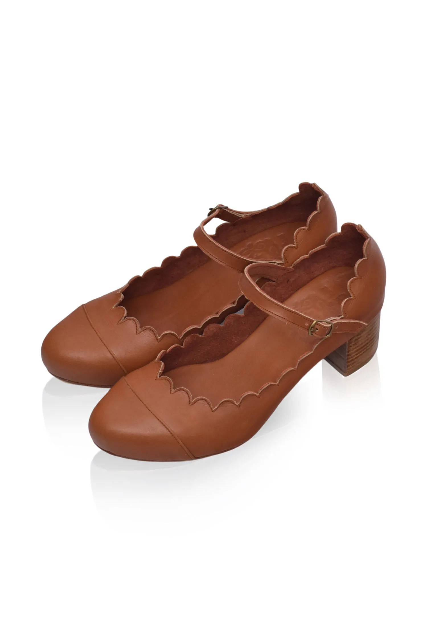 Vintage Camel Bonita Mary Jane Leather Heels - Chic & Timeless Womens Shoe