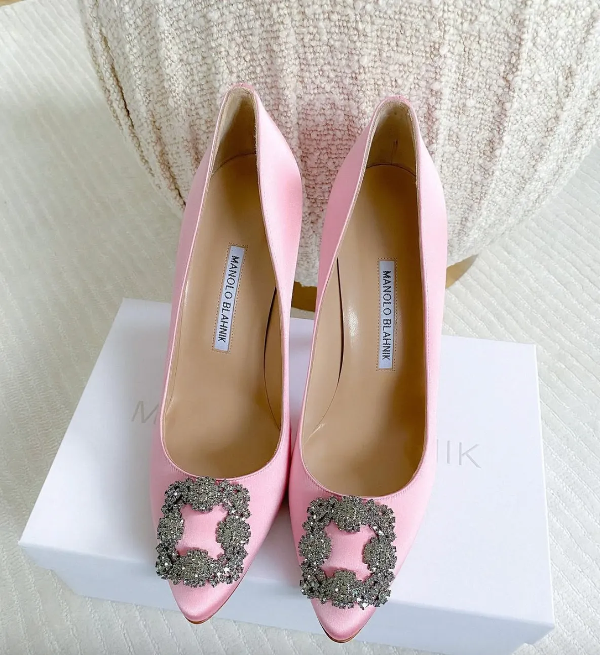 Manolo Blahnik Pink Satin Hangisi Jewel Buckle Pumps 105mm UK 6.5 EU 39.5 👠