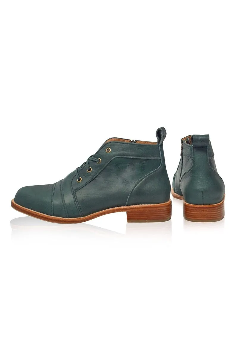 Passage Lace Up Boots in Vintage Brown