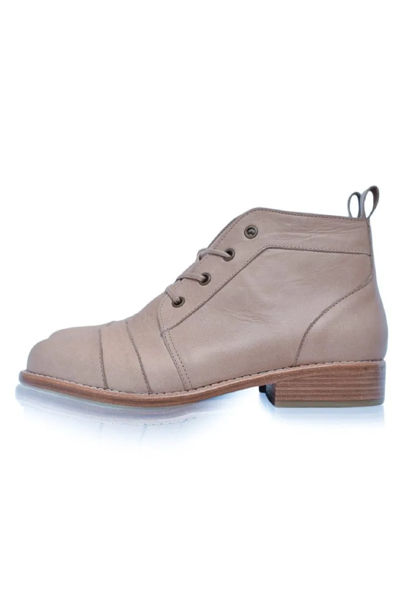 Passage Lace Up Boots in Vintage Brown