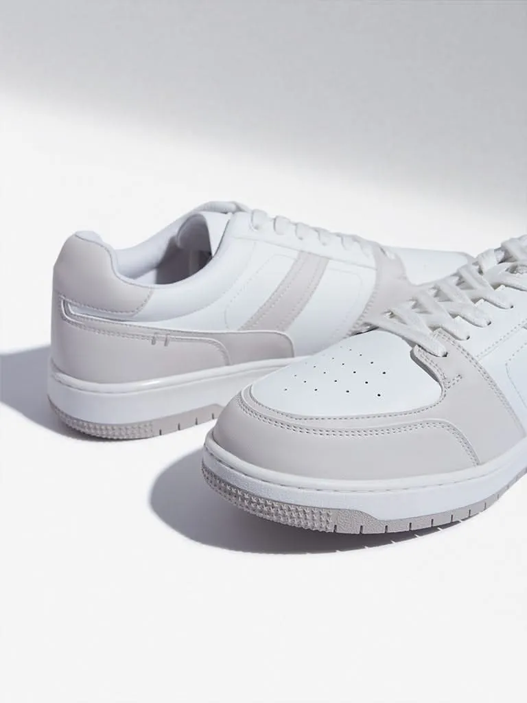 SOLEPLAY White Lace-Up Stitch Pattern Sneakers